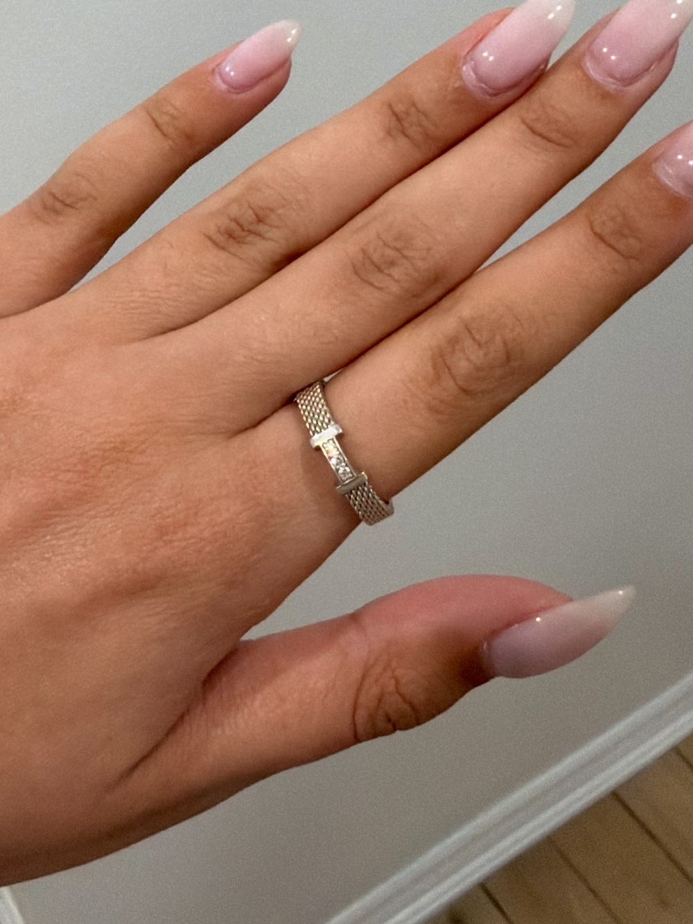 Tiffany & Co. Somerset ring with diamonds 3mm size 7 - Picture 3 of 3